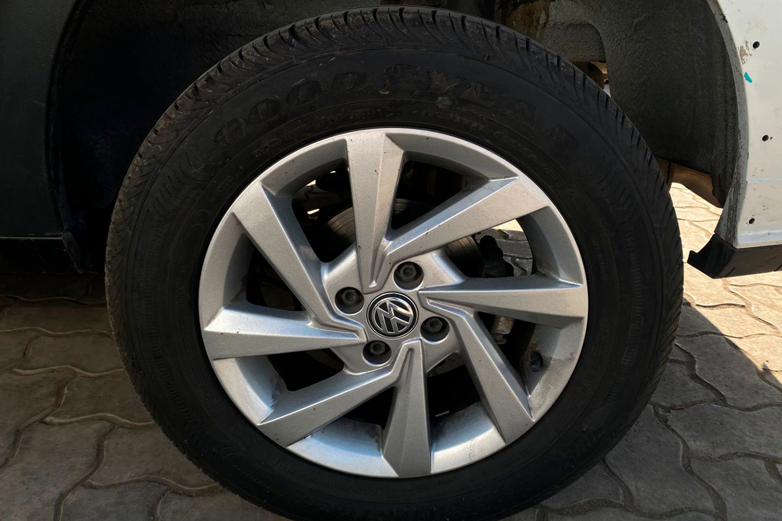 VOLKSWAGEN SAVEIRO CD 4X2 1.6 2024 - Imagen 7 de 12