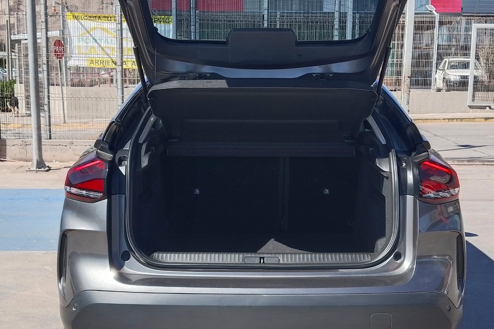 Citroën C4 1.2 AT 2023 - Imagen 10 de 12