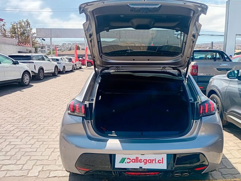Peugeot NUEVO 208 ALLURE PACK PURETECH 130 EAT8 2024 - Imagen 11 de 11