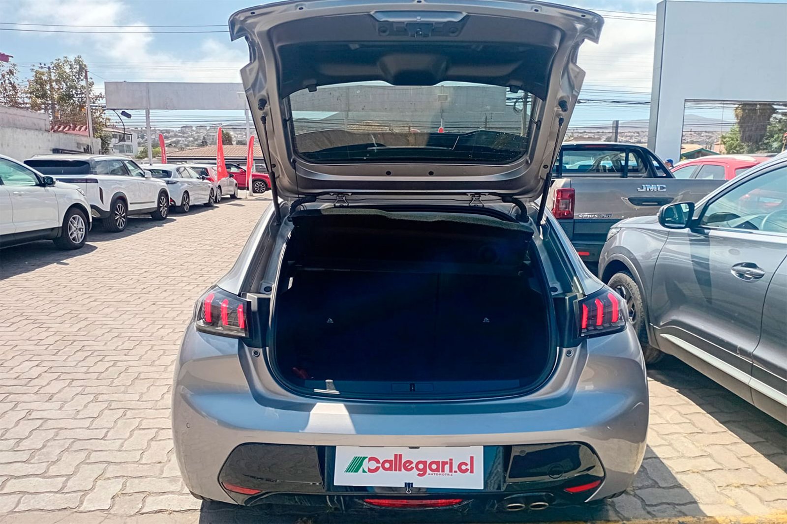 PEUGEOT NUEVO 208 ALLURE PACK PURETECH 130 EAT8 2024 - Imagen 11 de 12