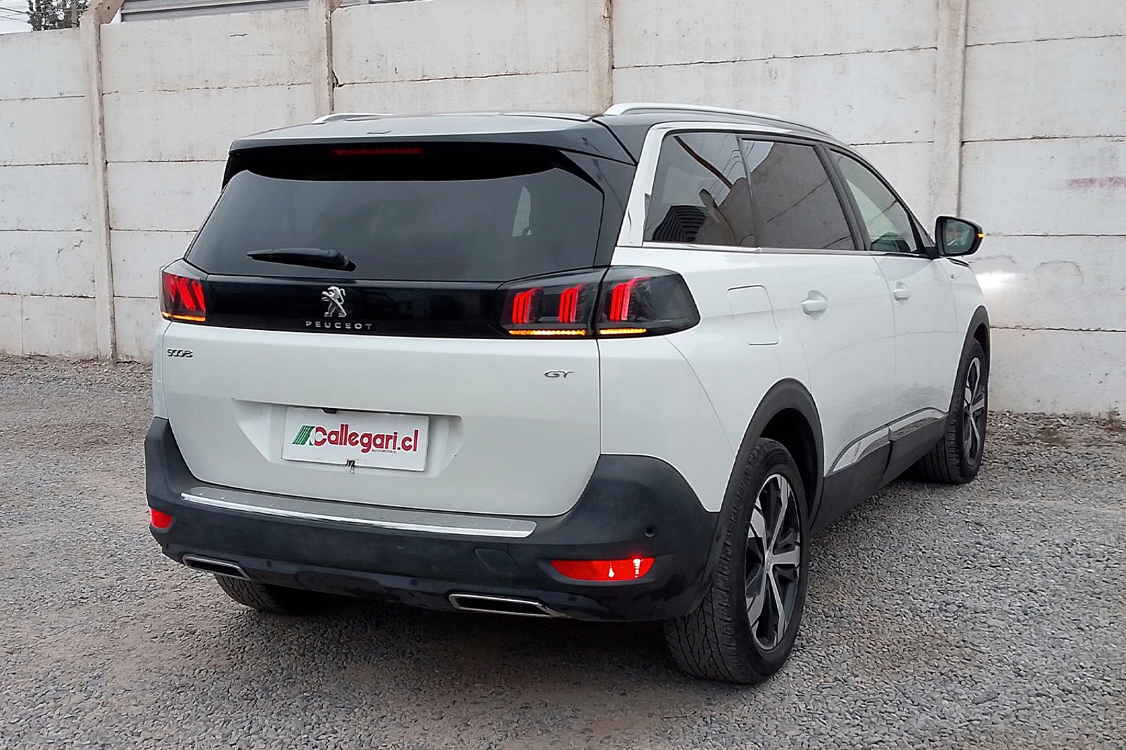 PEUGEOT 5008 BLUEHDI 130 1.5 AUT 2023 - Imagen 11 de 12
