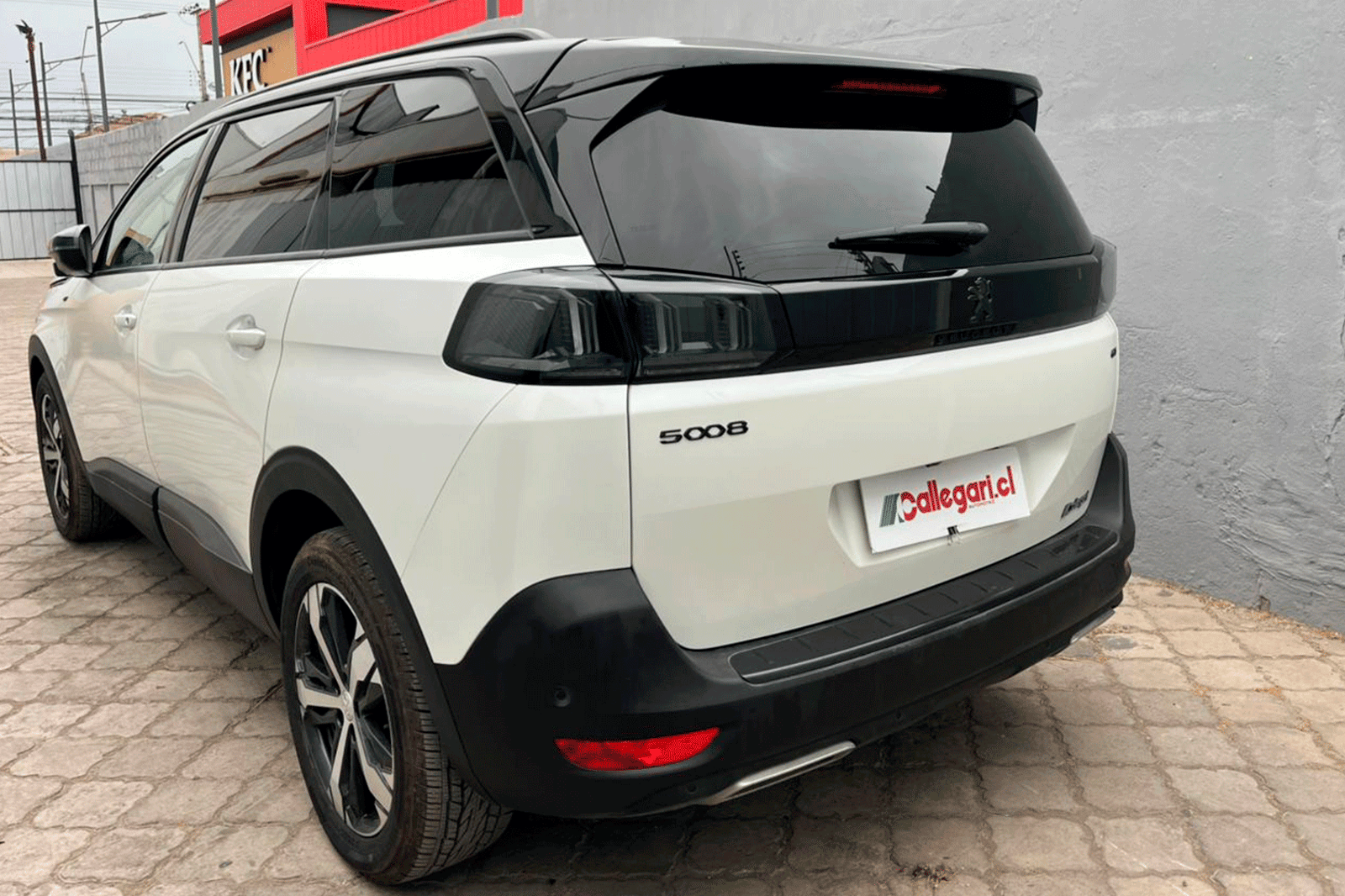 PEUGEOT 5008 BLUEHDI 130 1.5 AUT 2025 - Imagen 12 de 12