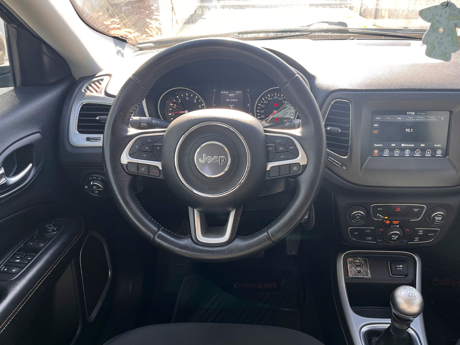 Jeep COMPASS SPORT 2.4 2021 - Foto 2 de 12