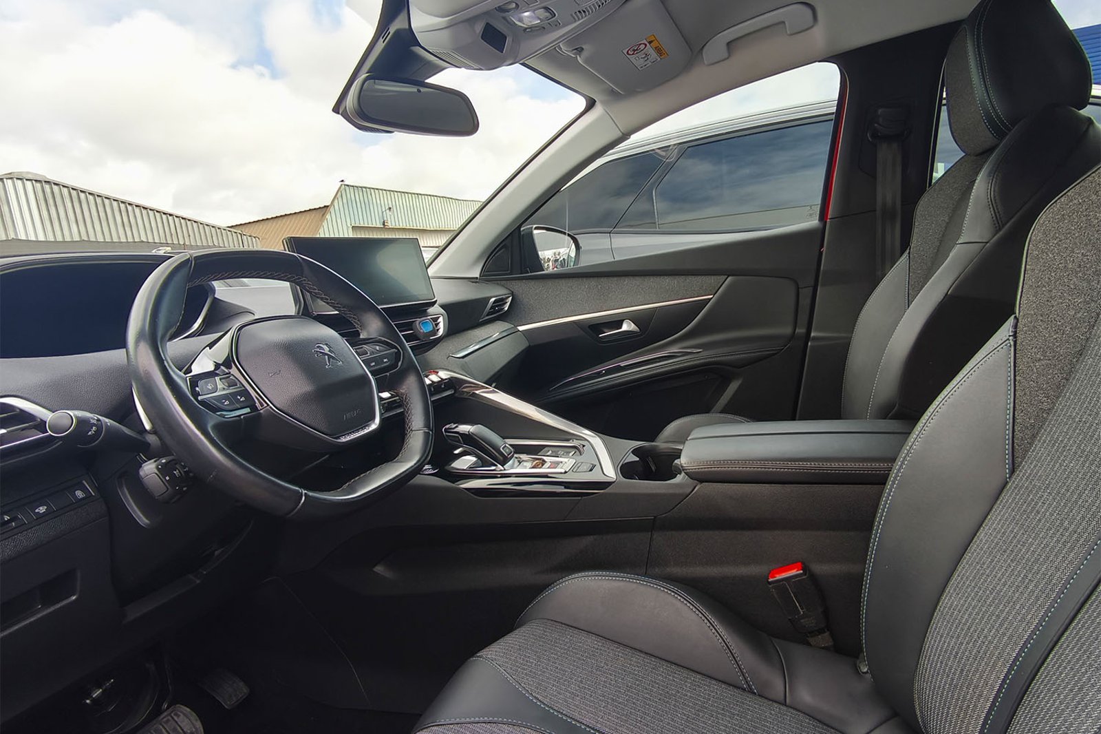 PEUGEOT 3008 THP 165HP 1.6 AUT 2023 - Imagen 7 de 12