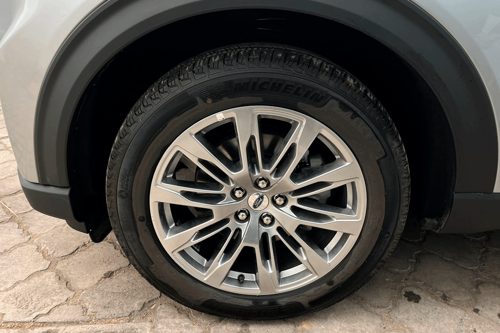FORD EXPLORER ACTIVE 4X4 2.3 AUT 2025 - Imagen 10 de 12