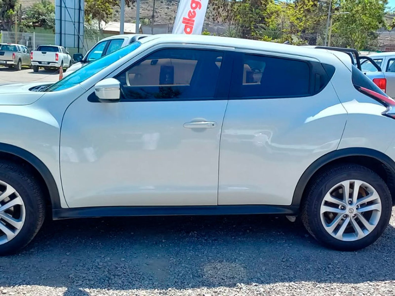 NISSAN JUKE 1.6 AUT 2015 - Imagen 9 de 10