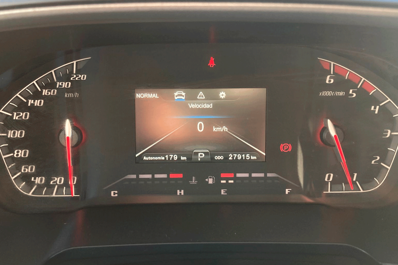 PEUGEOT Landtrek Active BlueHDi 180 4x4 AT 2024 - Imagen 4 de 11