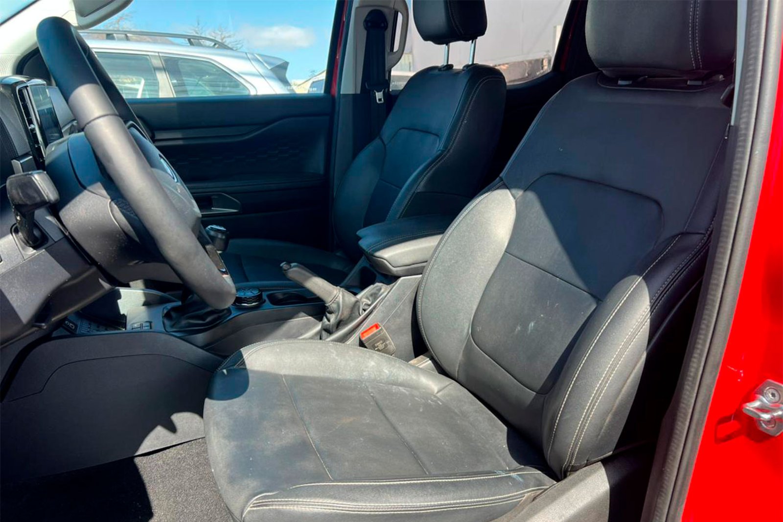 FORD RANGER XLT 4X4 2.0 2025 - Imagen 3 de 11