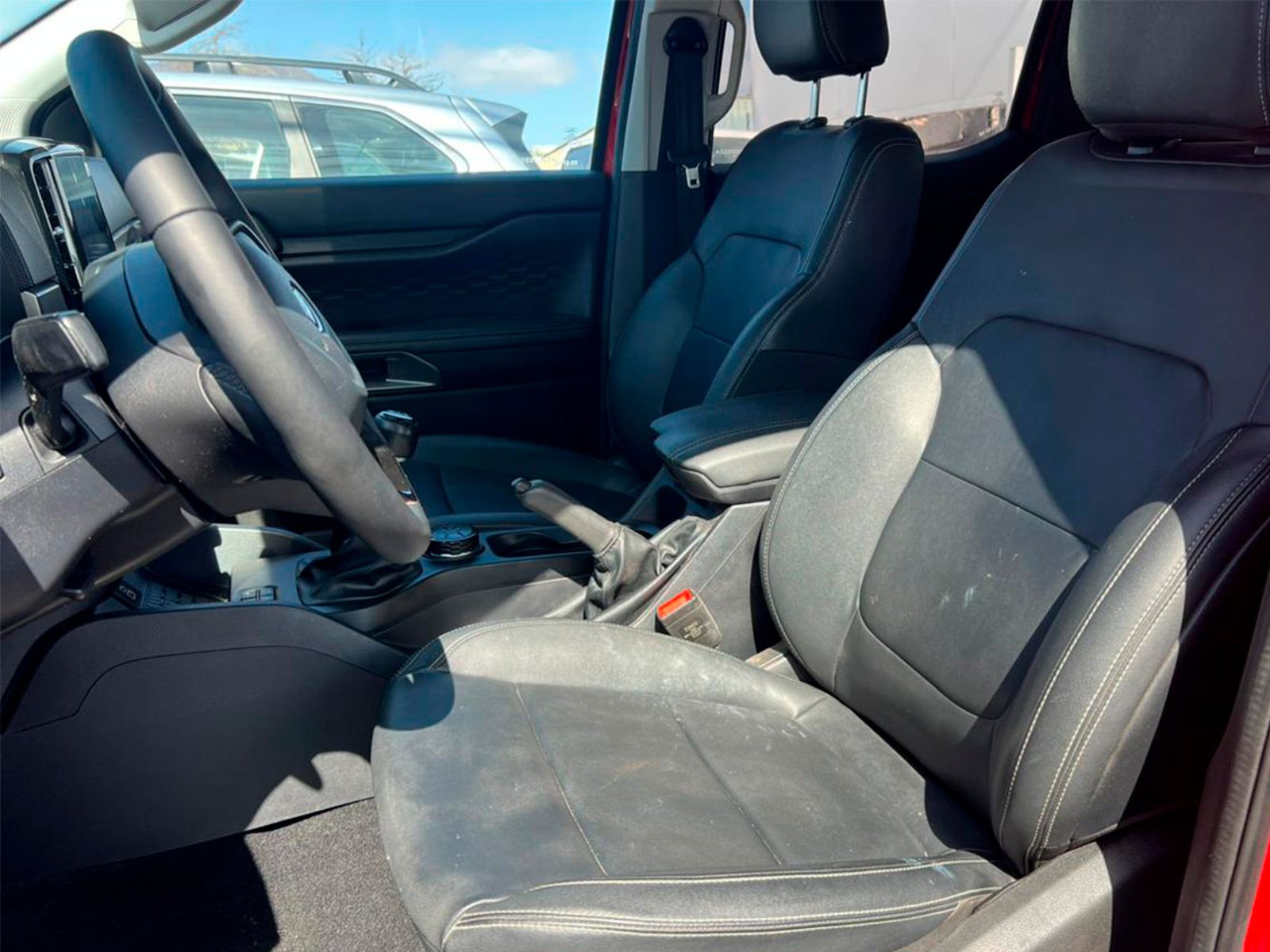 Ford RANGER XLT 4X4 2.0 2025 - Foto 3 de 11