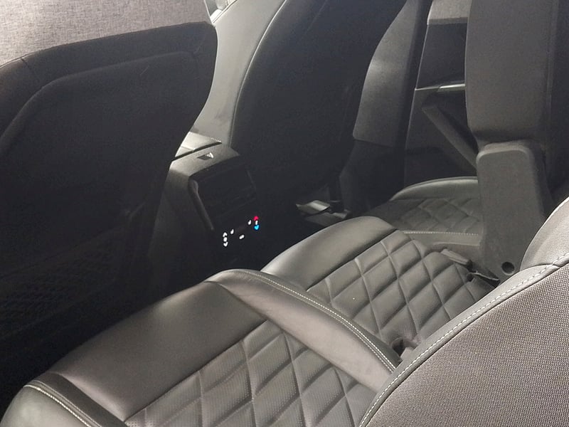 Peugeot 5008 MHEV 1.2 AUT 2026 - Imagen 8 de 12