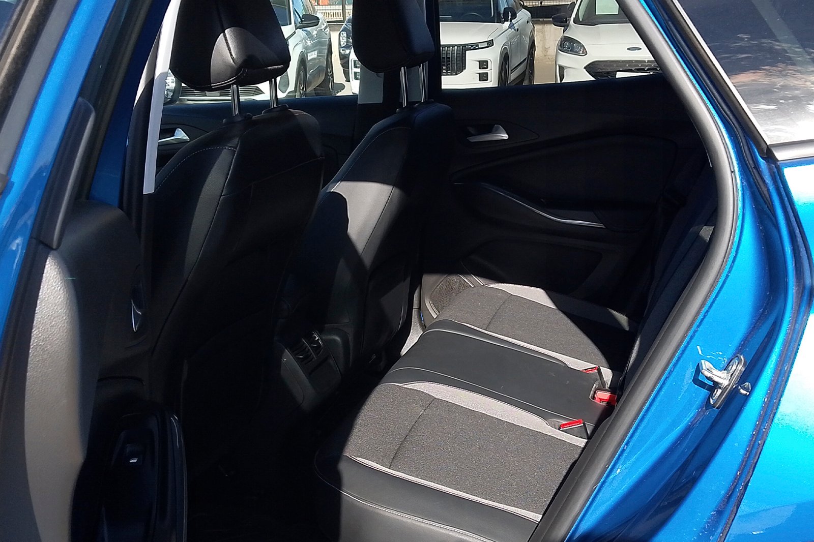 Opel GRANDLAND 1.6 AUT 2020 - Imagen 10 de 12