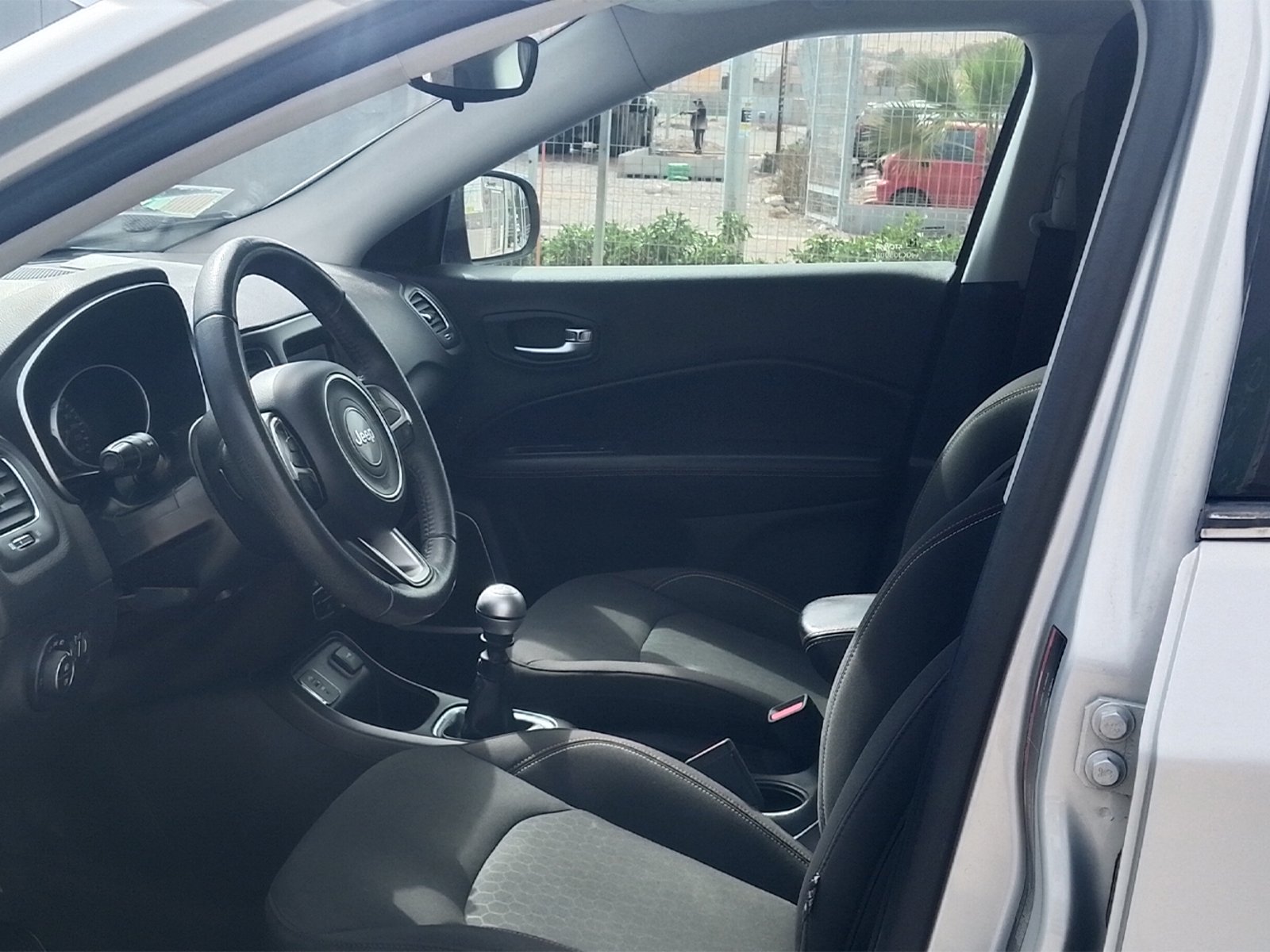 Jeep ALL NEW COMPASS SPORT LX 2.4 2019 - Foto 5 de 12