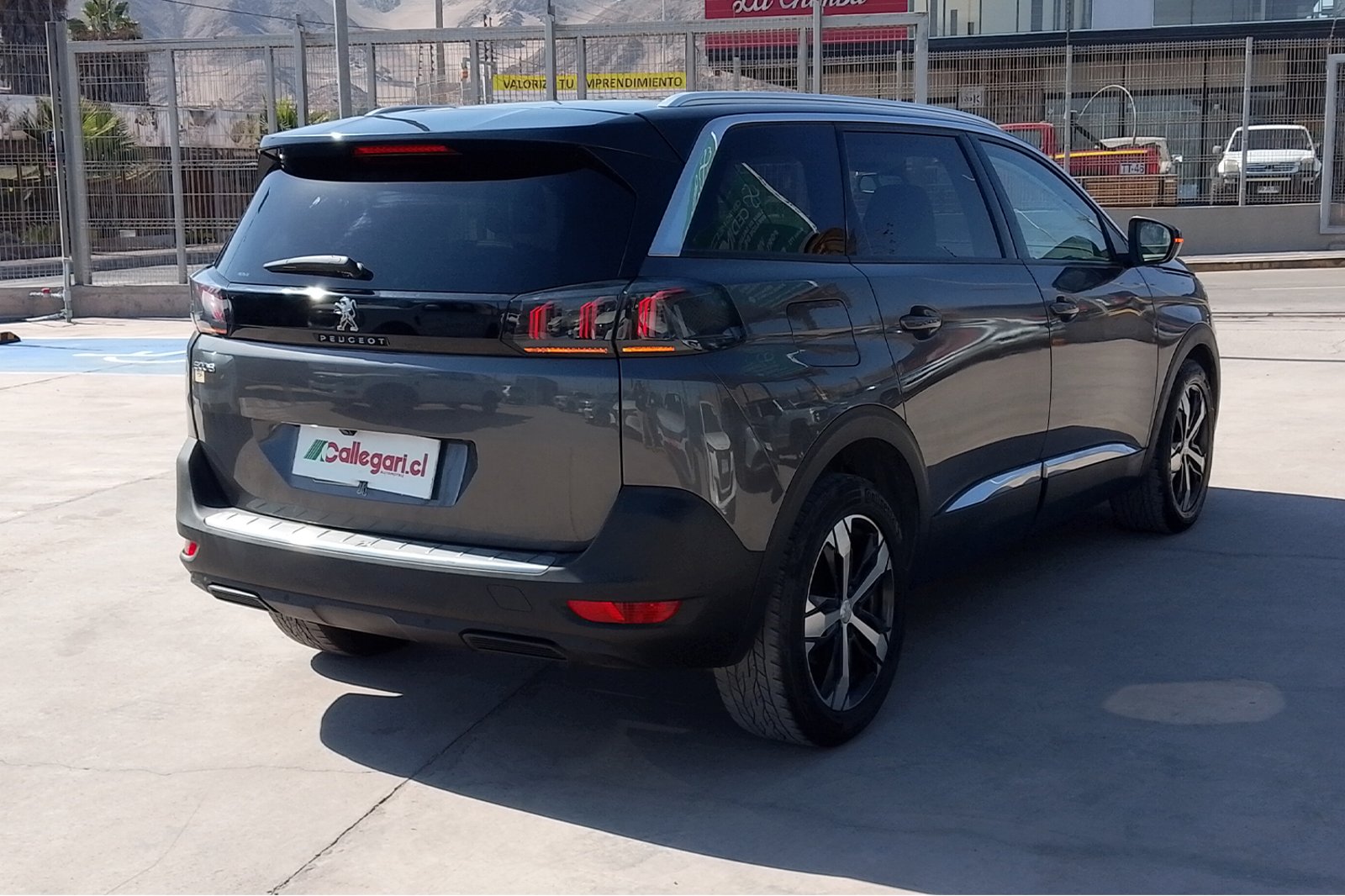 PEUGEOT 5008 BLUEHDI 130 1.5 AUT 2021 - Imagen 9 de 12
