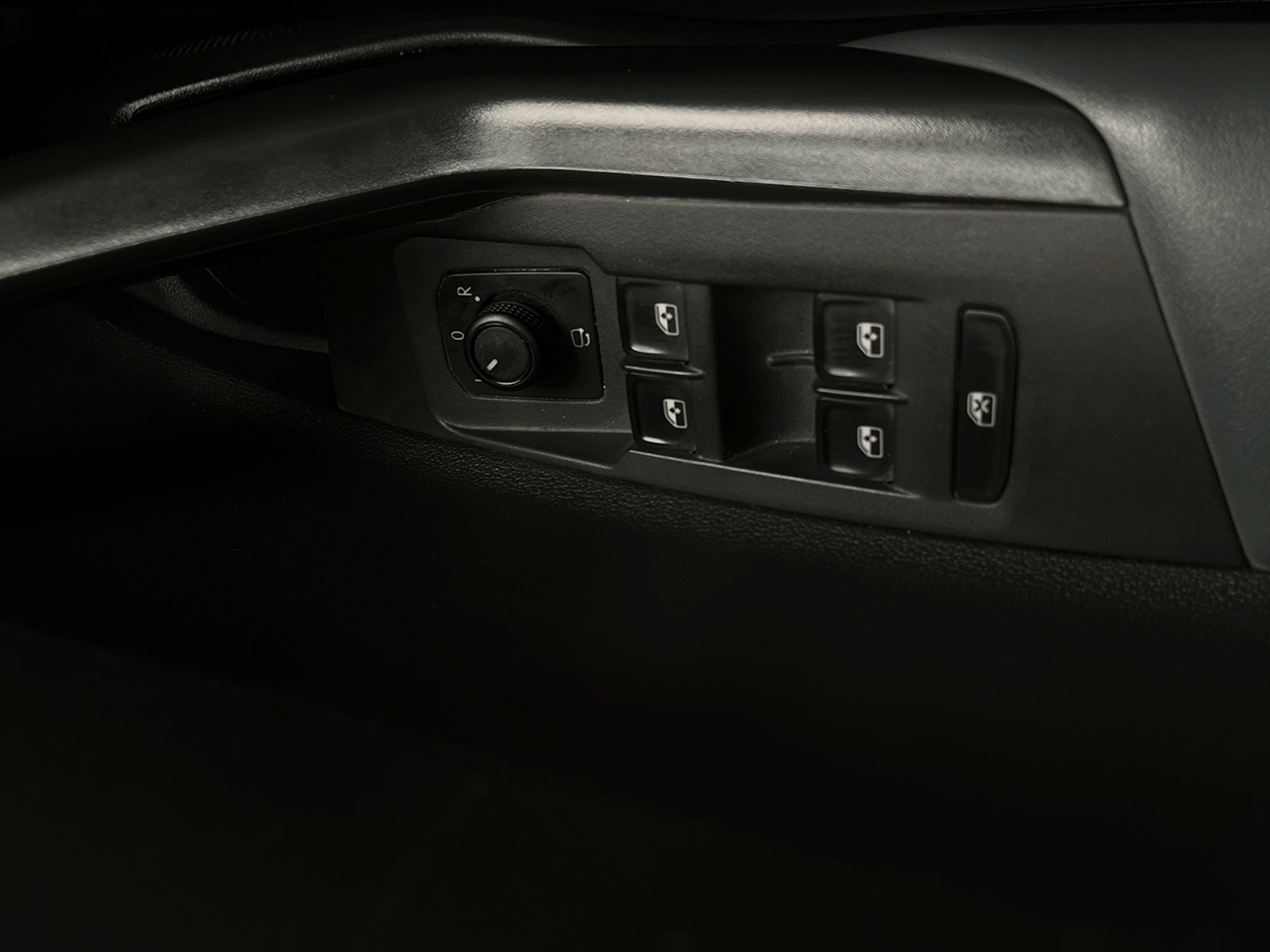 DFSK 600 PHEV 4X2 1.5 AUT 2026 - Foto 2 de 12