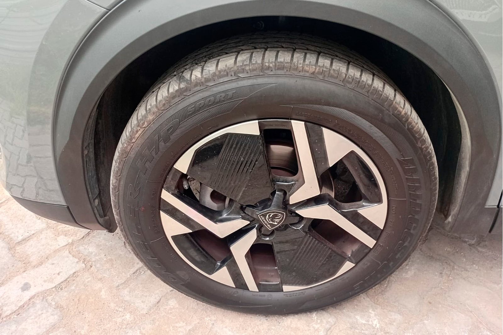 PEUGEOT 2008 MCA Allure Puretech 130 EAT8 2024 - Imagen 8 de 12