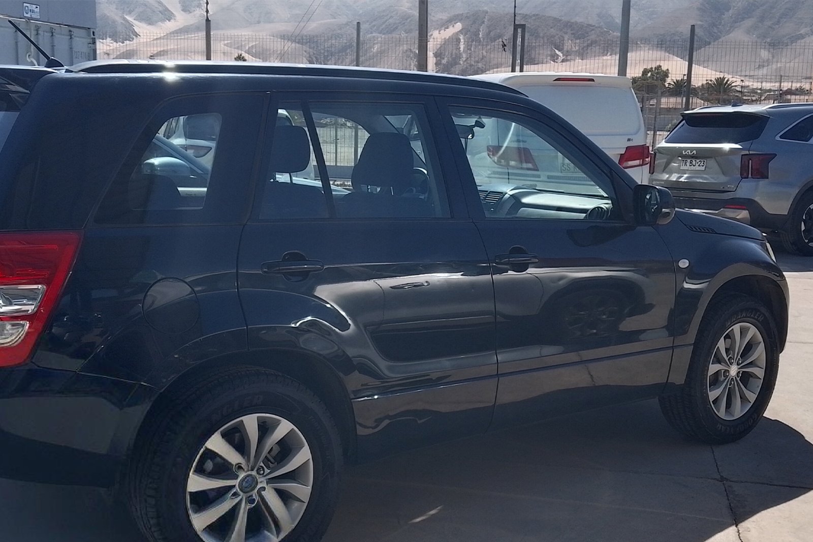 SUZUKI GRAND NOMADE GLX 2.4 AUT 2019 - Imagen 11 de 12