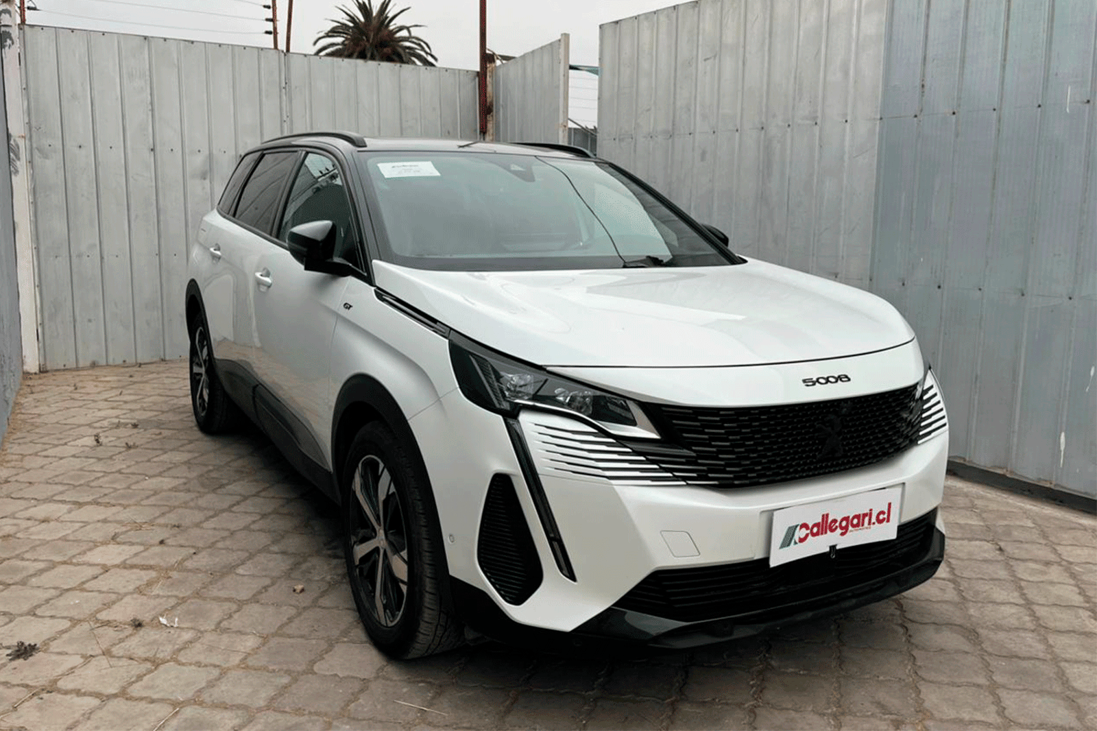 PEUGEOT 5008 BLUEHDI 130 1.5 AUT 2025 - Imagen 9 de 12