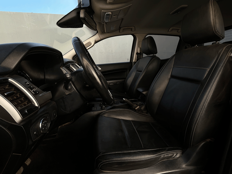Ford RANGER DCAB 4X4 3.2 AUT 2023 - Imagen 6 de 11