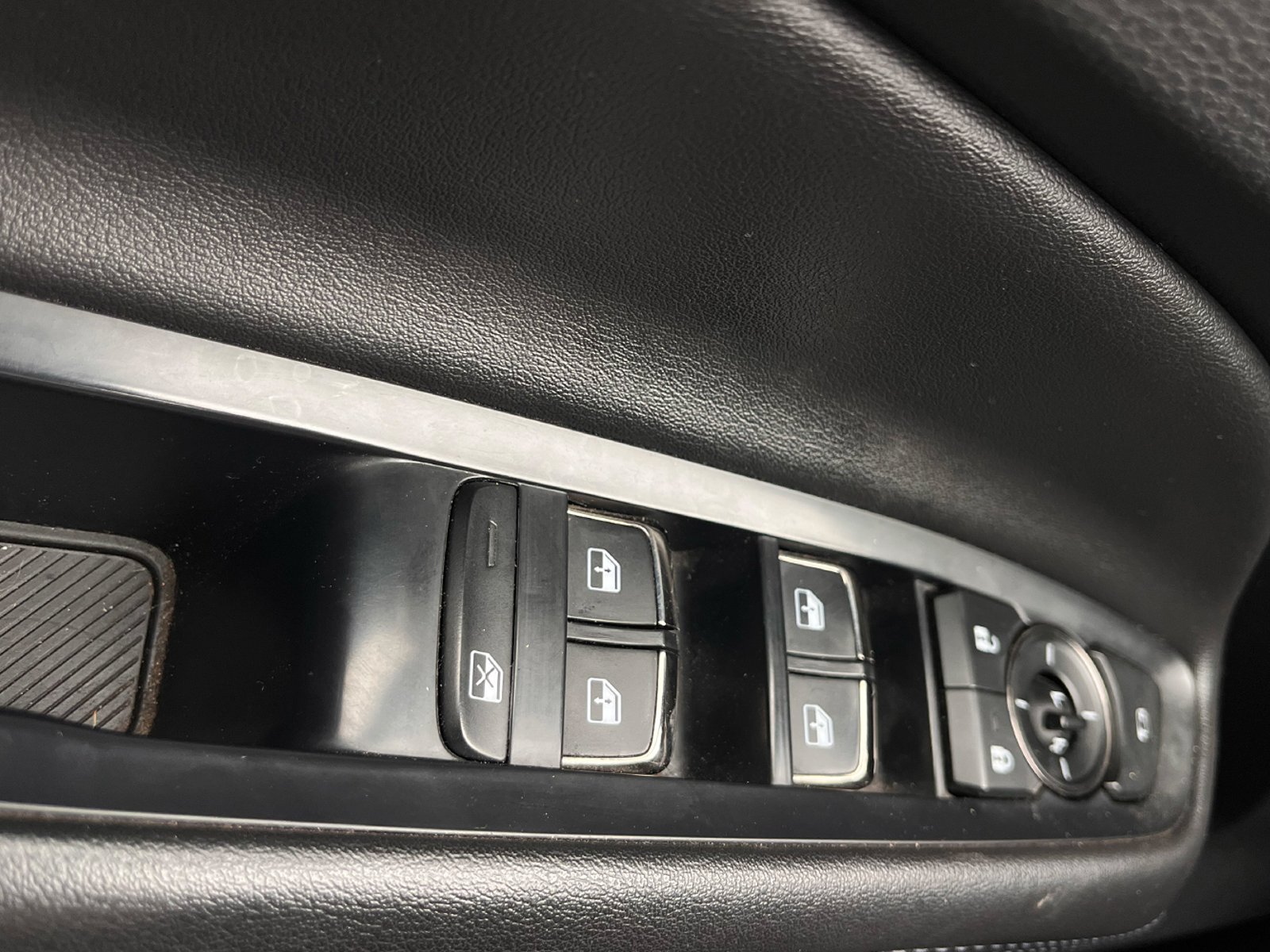 Ford TERRITORY TITANIUM 1.5 AUT 2025 - Foto 5 de 12