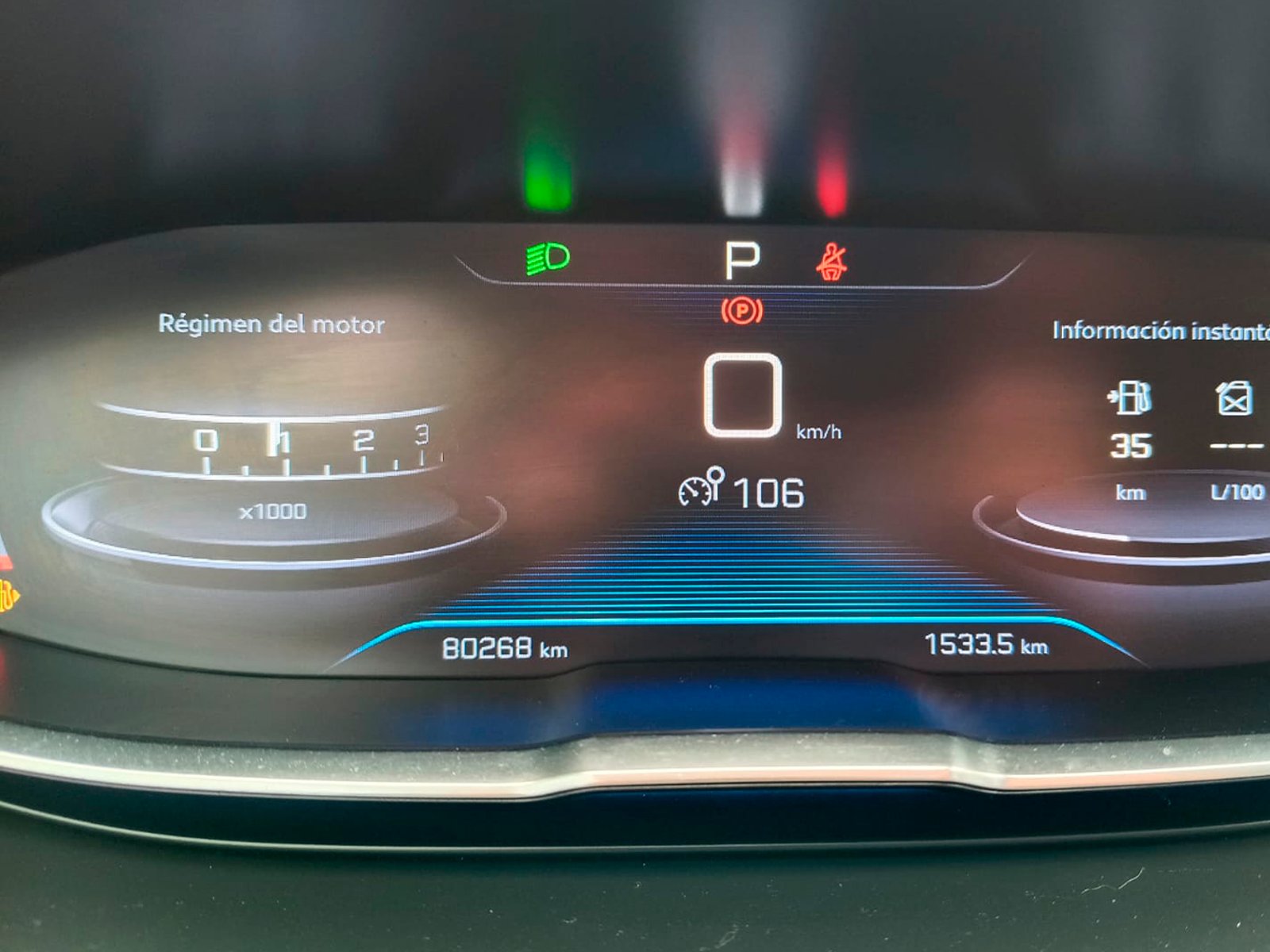 Peugeot 3008 ALLURE 1.6 AUT 2020 - Foto 3 de 9