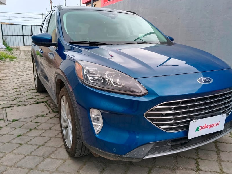 Ford ESCAPE FHEV 2.5 AUT 2023 - Imagen 7 de 11