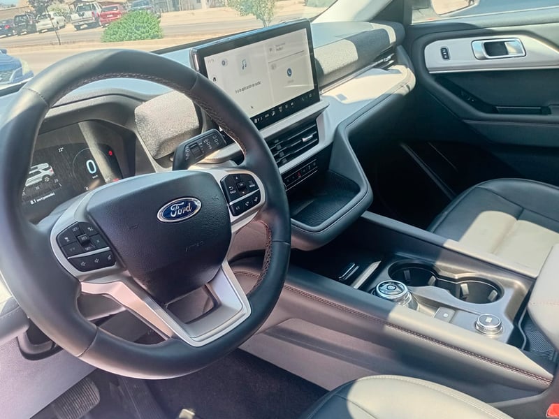 Ford EXPLORER ACTIVE 4X4 2.3 AUT 2025 - Imagen 4 de 12