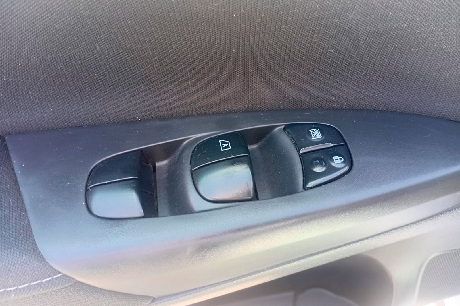NISSAN SENTRA 1.8 AT 2020 - Imagen 6 de 12