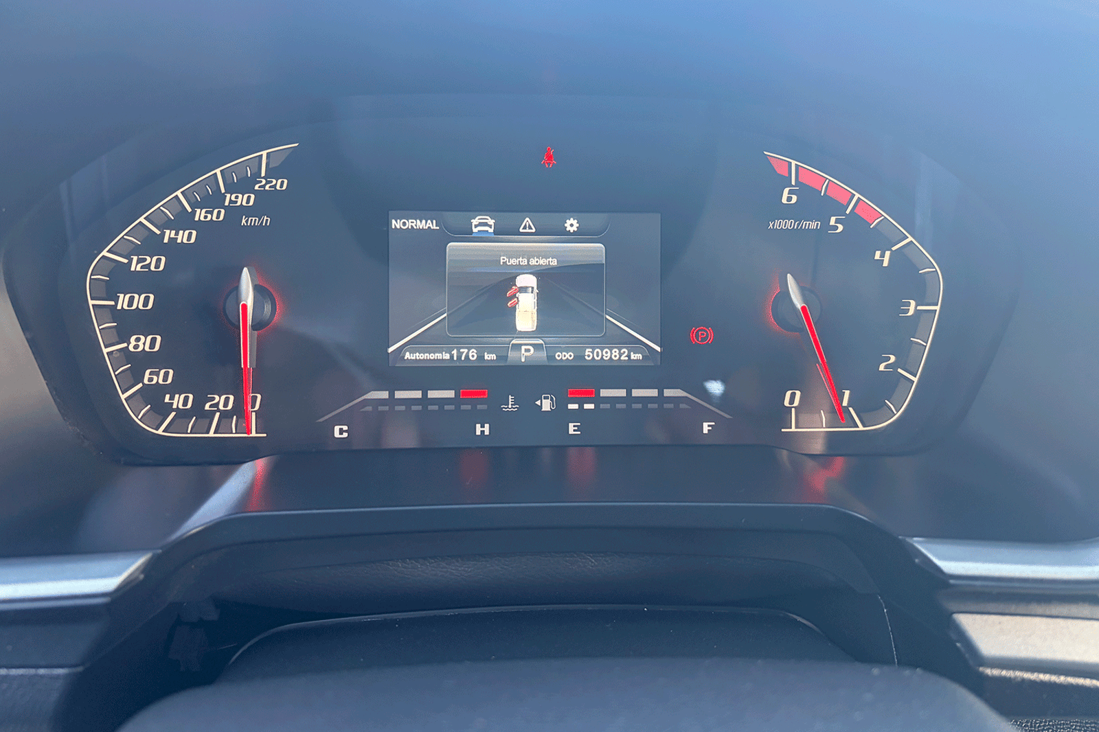 PEUGEOT Landtrek Active BlueHdi 180 4x4 AT 2024 - Imagen 4 de 12