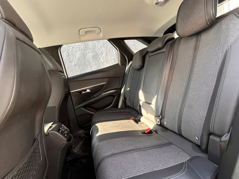 Peugeot 3008 THP 165HP 1.6 AUT 2023 - Imagen 7 de 12