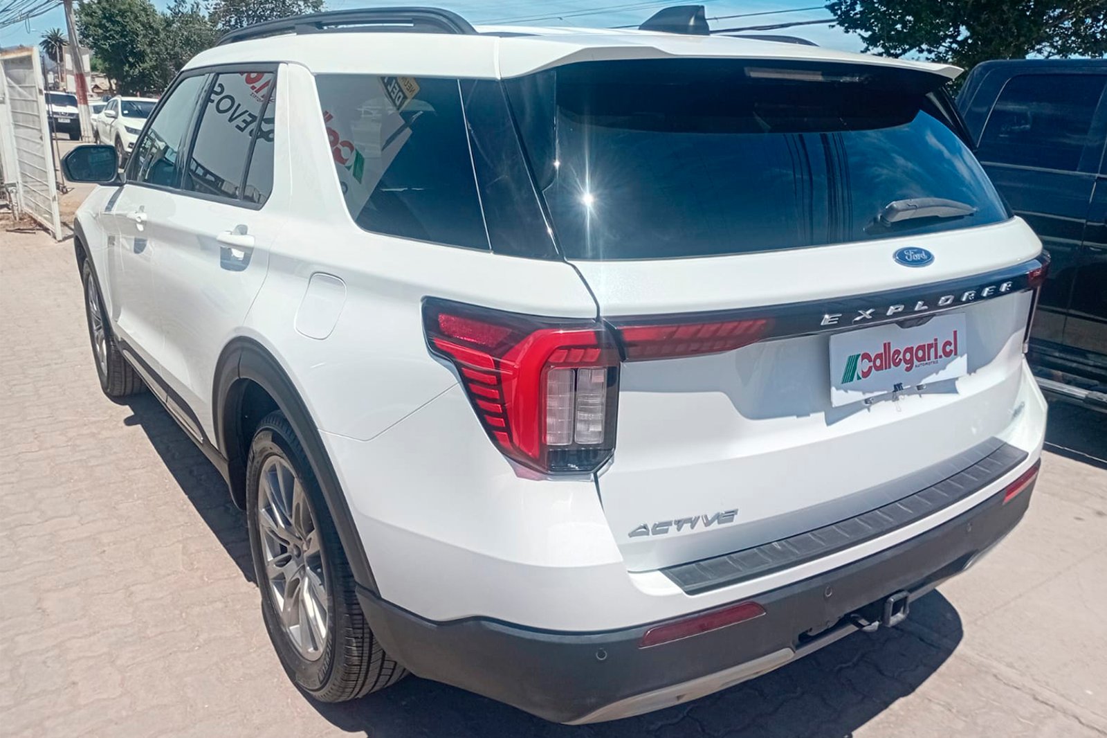 FORD EXPLORER ACTIVE 4X4 2.3 AUT 2025 - Imagen 10 de 12