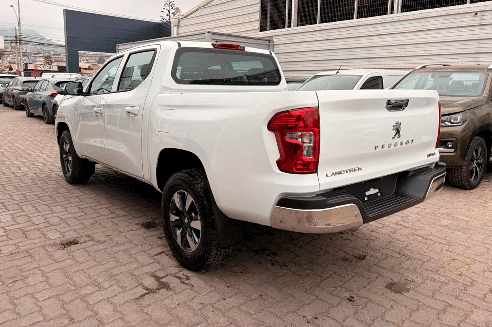 PEUGEOT LANDTREK ACTIVE Diesel 180hp 4X4 AT 2025 - Imagen 12 de 12