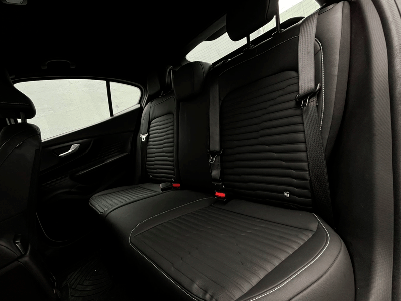 Fiat FASTBACK IMPETUS 1.0 AUT 2023 - Imagen 7 de 12