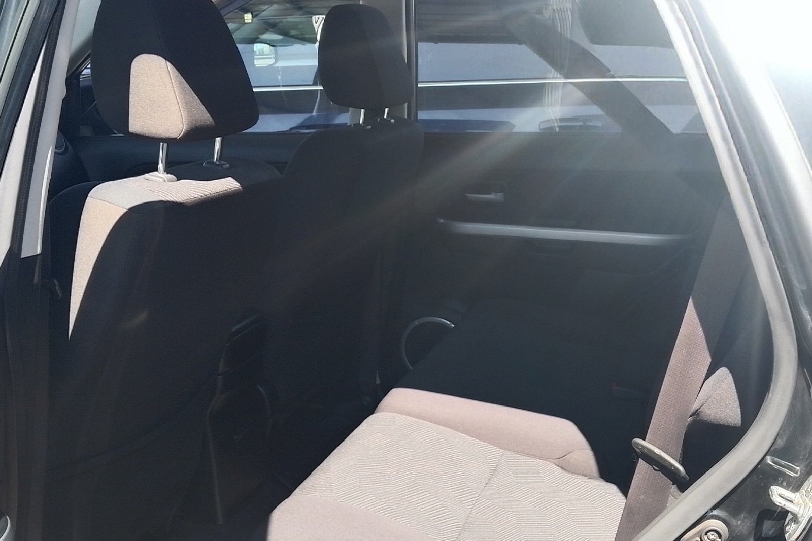 SUZUKI GRAND NOMADE GLX 2.4 AUT 2019 - Imagen 4 de 12