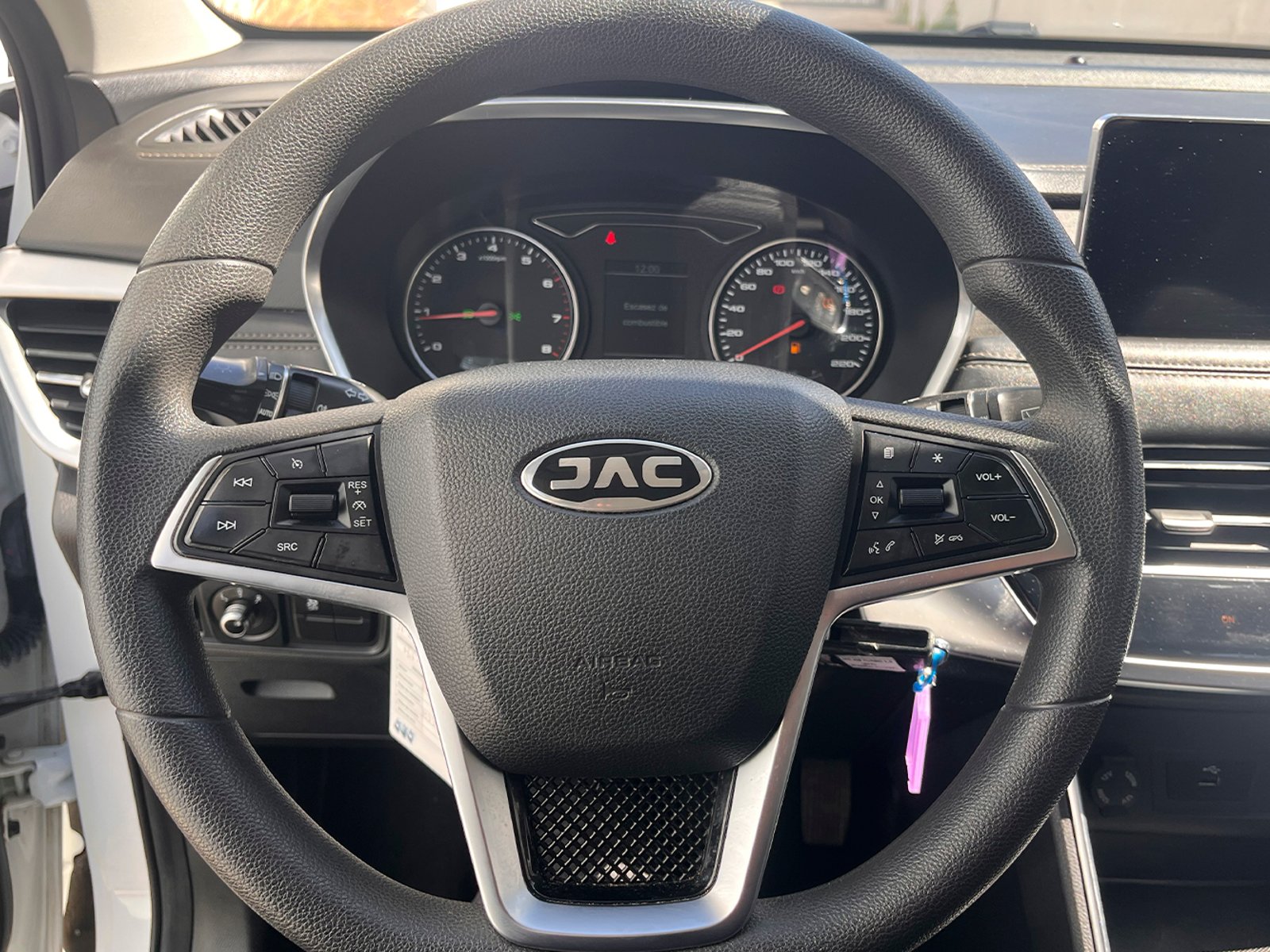 JAC JS8 TURBO 1.5 2022 - Foto 3 de 12