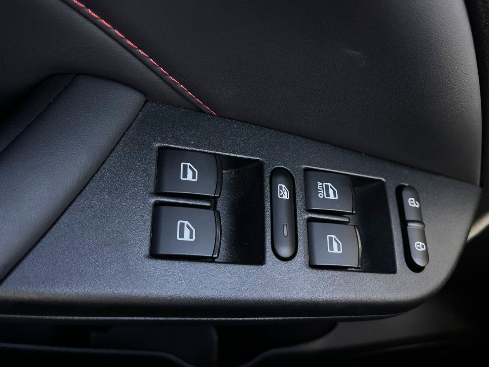 DFSK 500 1.5 CVT 2025 - Foto 3 de 12