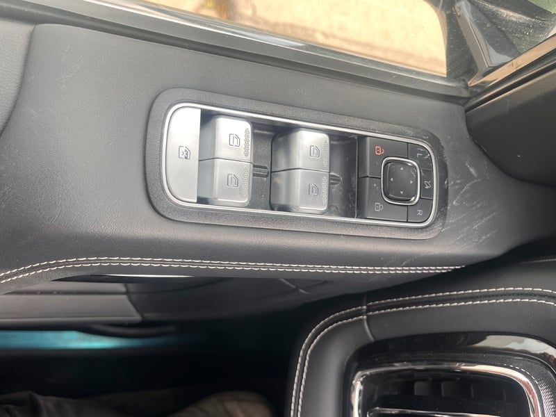 BAIC BJ60 FLAGSHIP 7P MHEV (Mild Hybrid) 2026 - Imagen 3 de 12