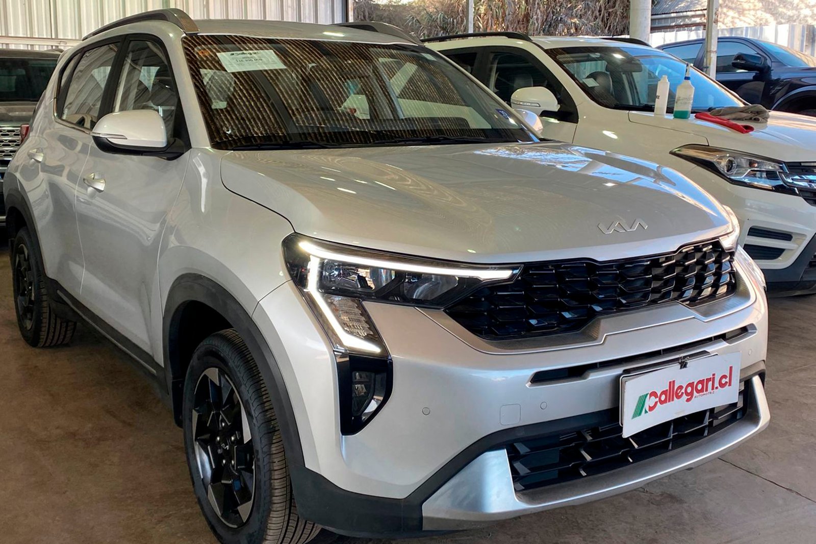 KIA MOTORS SONET EX 1.5L IVT FULL 2026 - Imagen 9 de 12