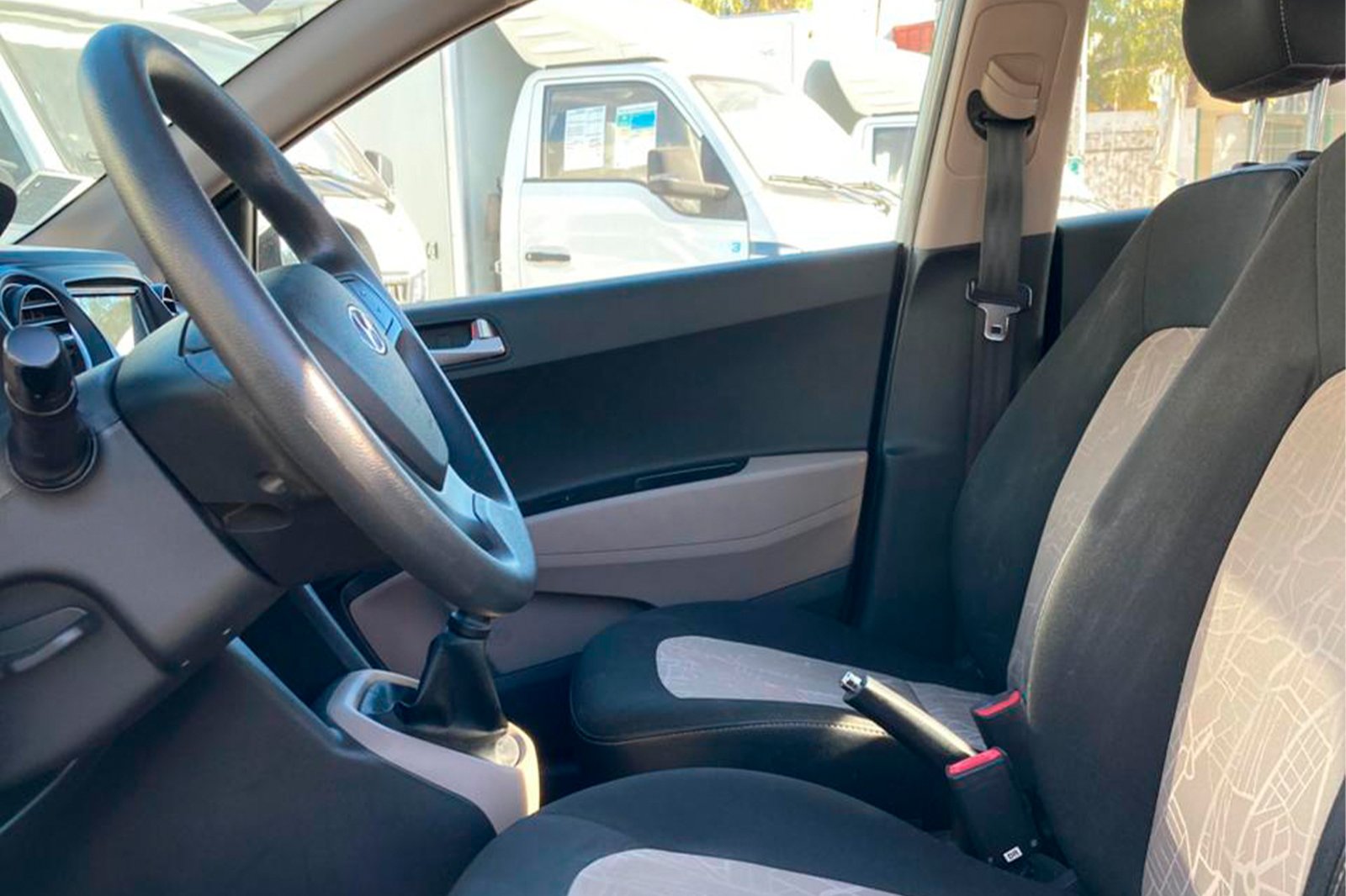 HYUNDAI GRAND I10 BA GLS 1.5 2020 - Imagen 7 de 12