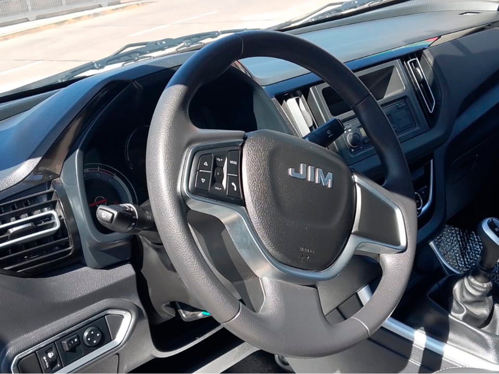 JIM REMAX CRDI DC 4X4 2.5 2026 - Foto 5 de 12
