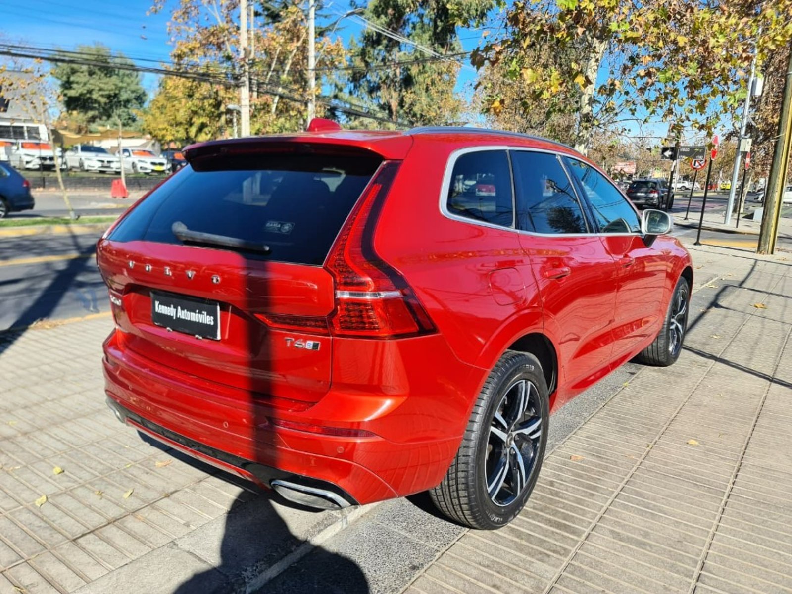 VOLVO XC60 2.0 T6 R-Design Auto 4WD 2019 - Imagen 9 de 9
