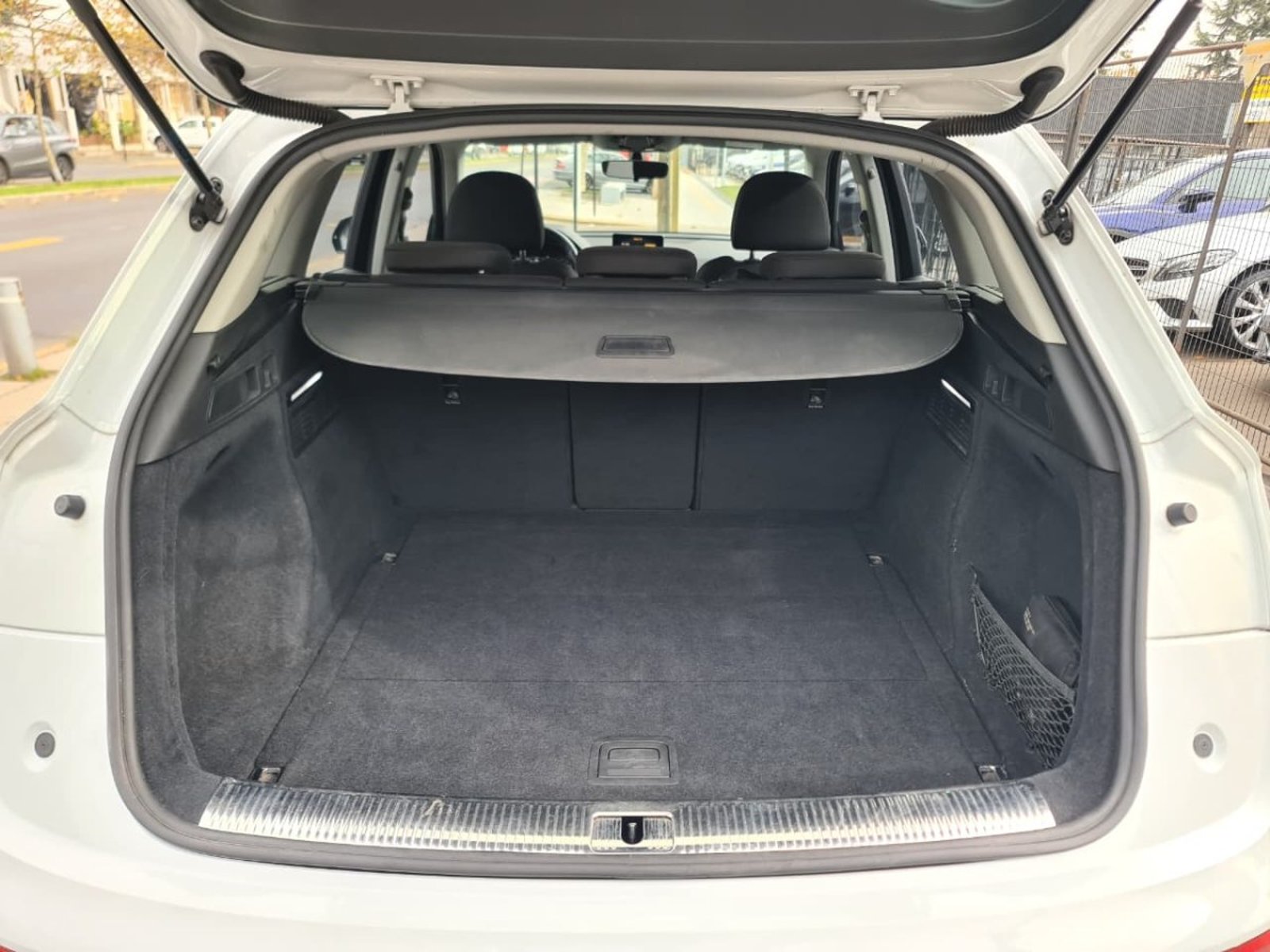 AUDI Q5 2.0 45 TFSI S Tronic Auto Quattro 2019 - Imagen 8 de 9