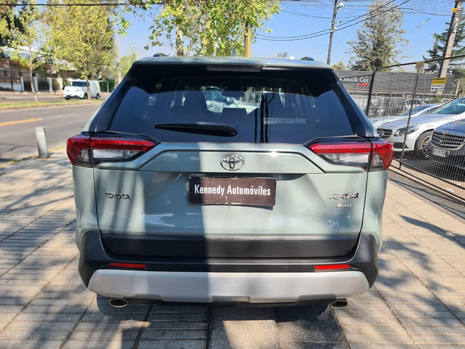 TOYOTA RAV 4 2.5 Auto Adventure 4WD 2022 - Imagen 6 de 10