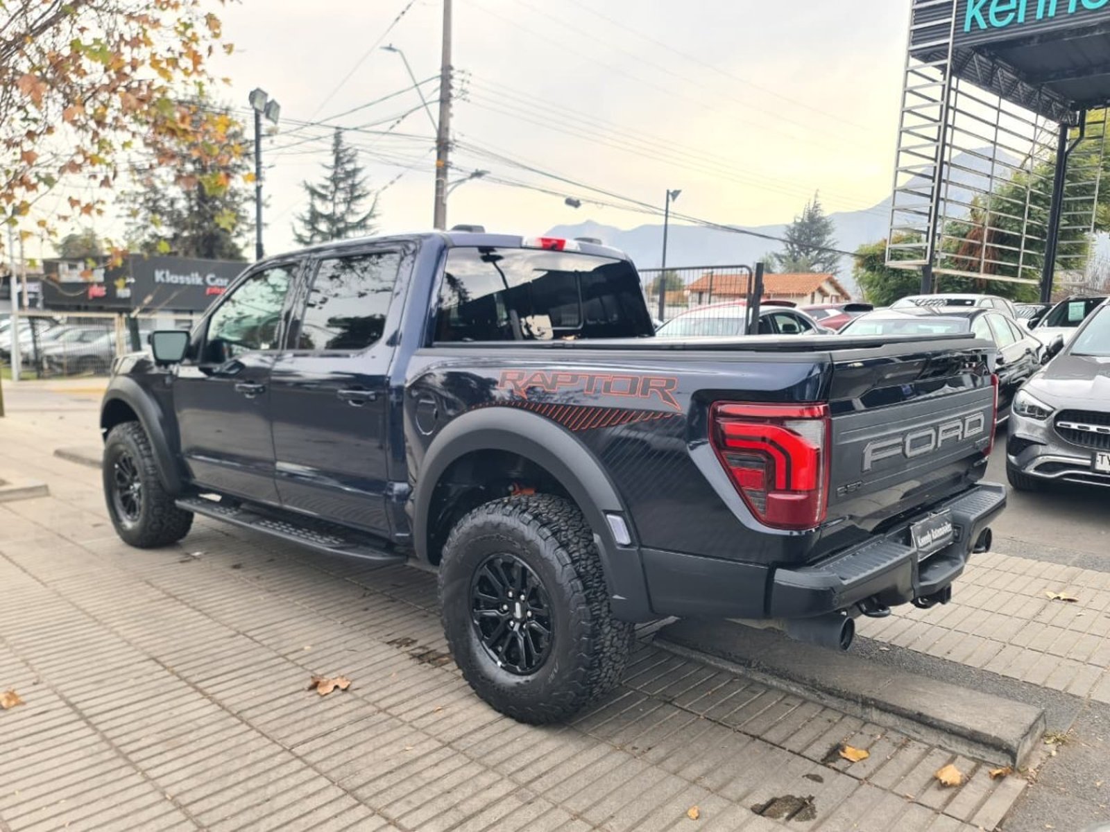 Ford F-150 Raptor 3.5 4X4 DOB. CAB. AT 4P. 2025 - Foto 3 de 10