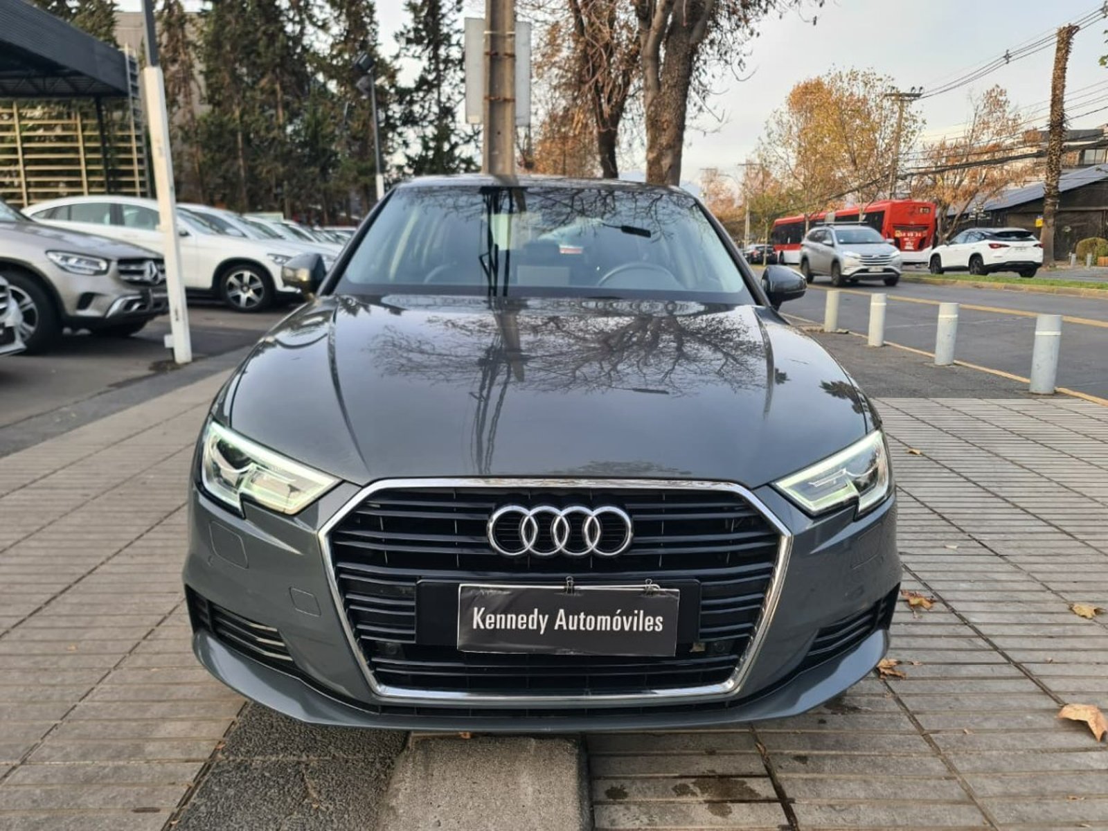 Audi A3 1.4 SPORTBACK 4X2 S-TRONIC 35 HB AT 5P. 2019 - Foto 2 de 10