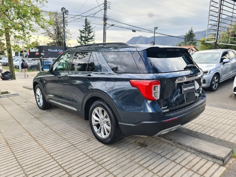 Ford EXPLORER 2.3 ECOBOOST XLT 4X2 AT 5P. 2025 - Imagen 4 de 10