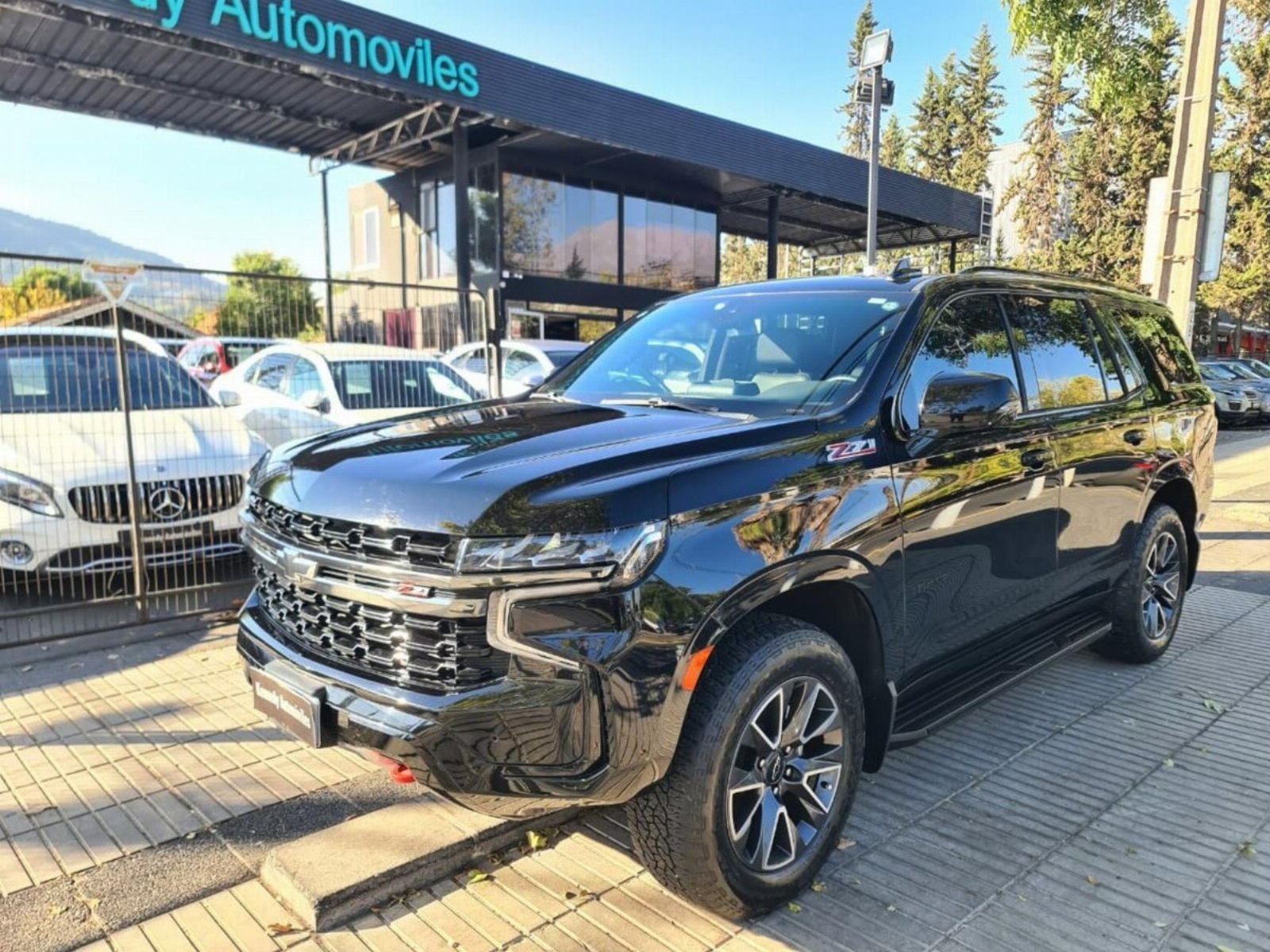 CHEVROLET TAHOE 5.3 Z71 Auto 4WD 2022 - Imagen 3 de 10