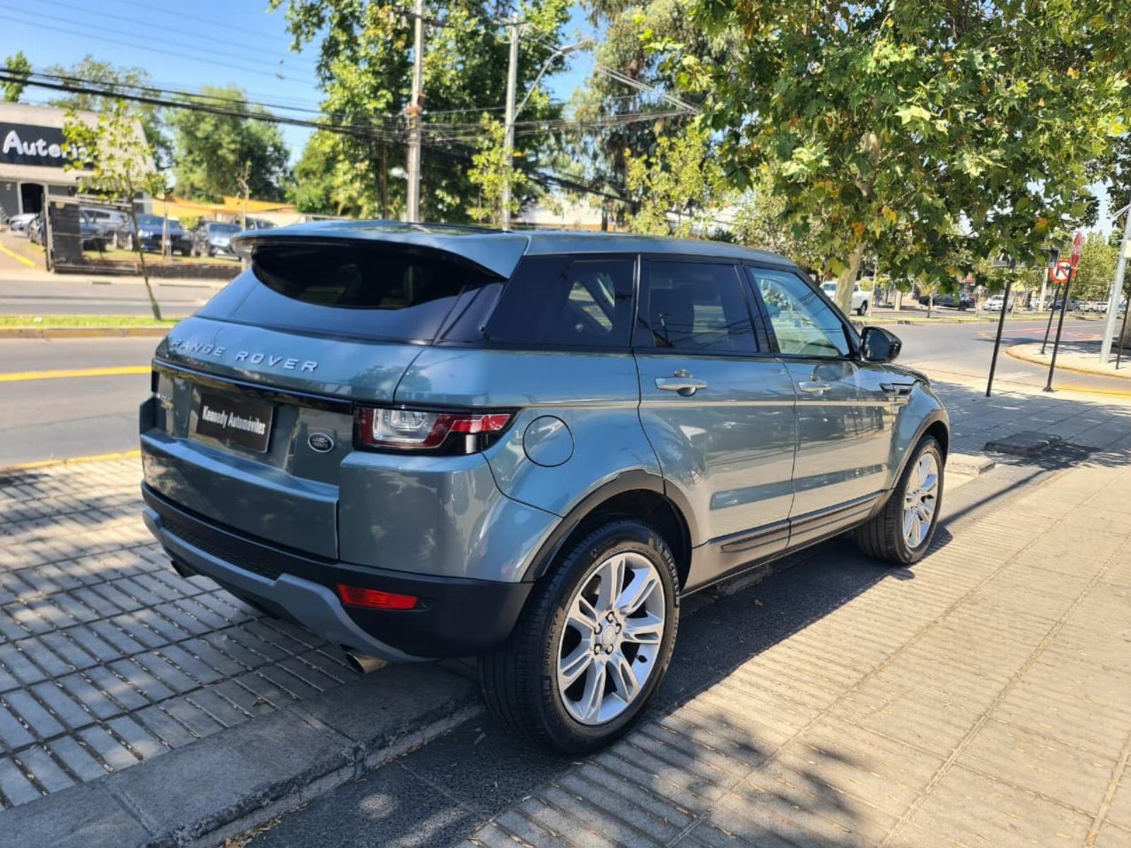 LAND ROVER RANGE ROVER EVOQUE 2.0 SI4 SE Plus Auto 4WD 2017 - Imagen 7 de 9