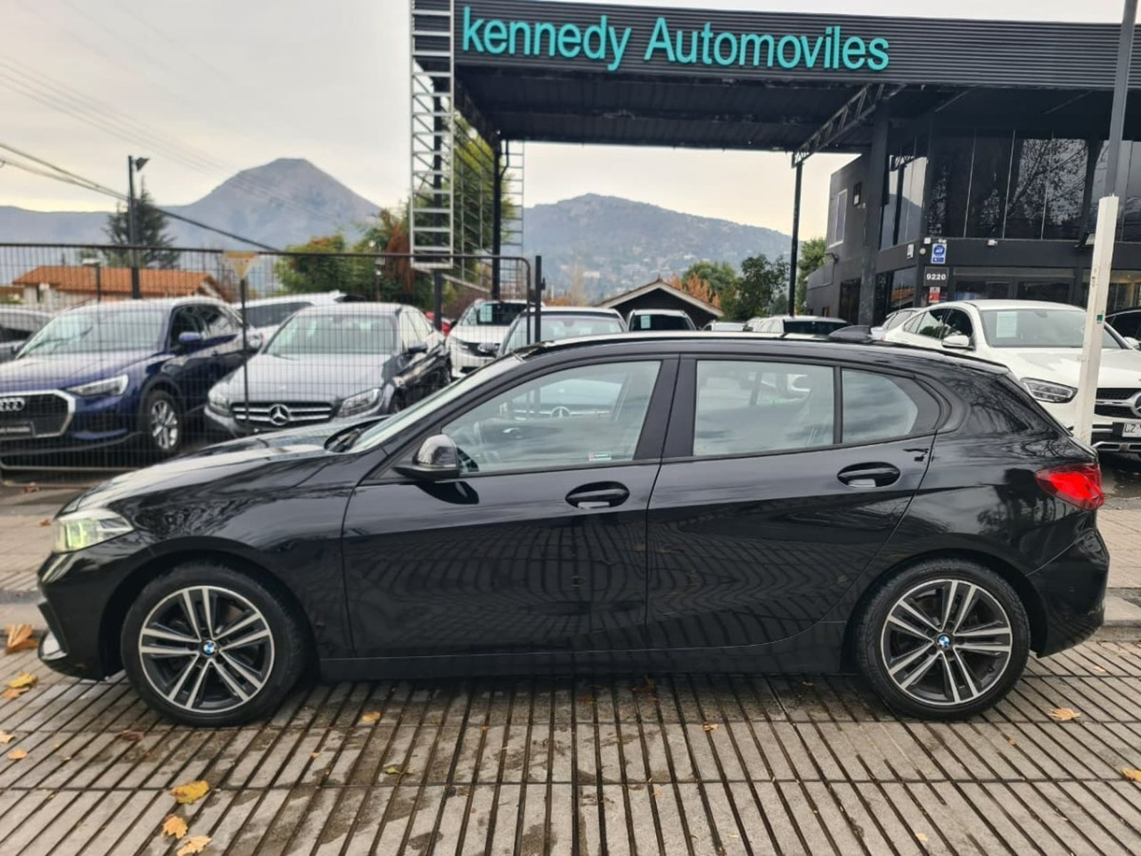 BMW 118 1.5 DINAMYC 4X2 AT 5P. 2020 - Foto 5 de 10