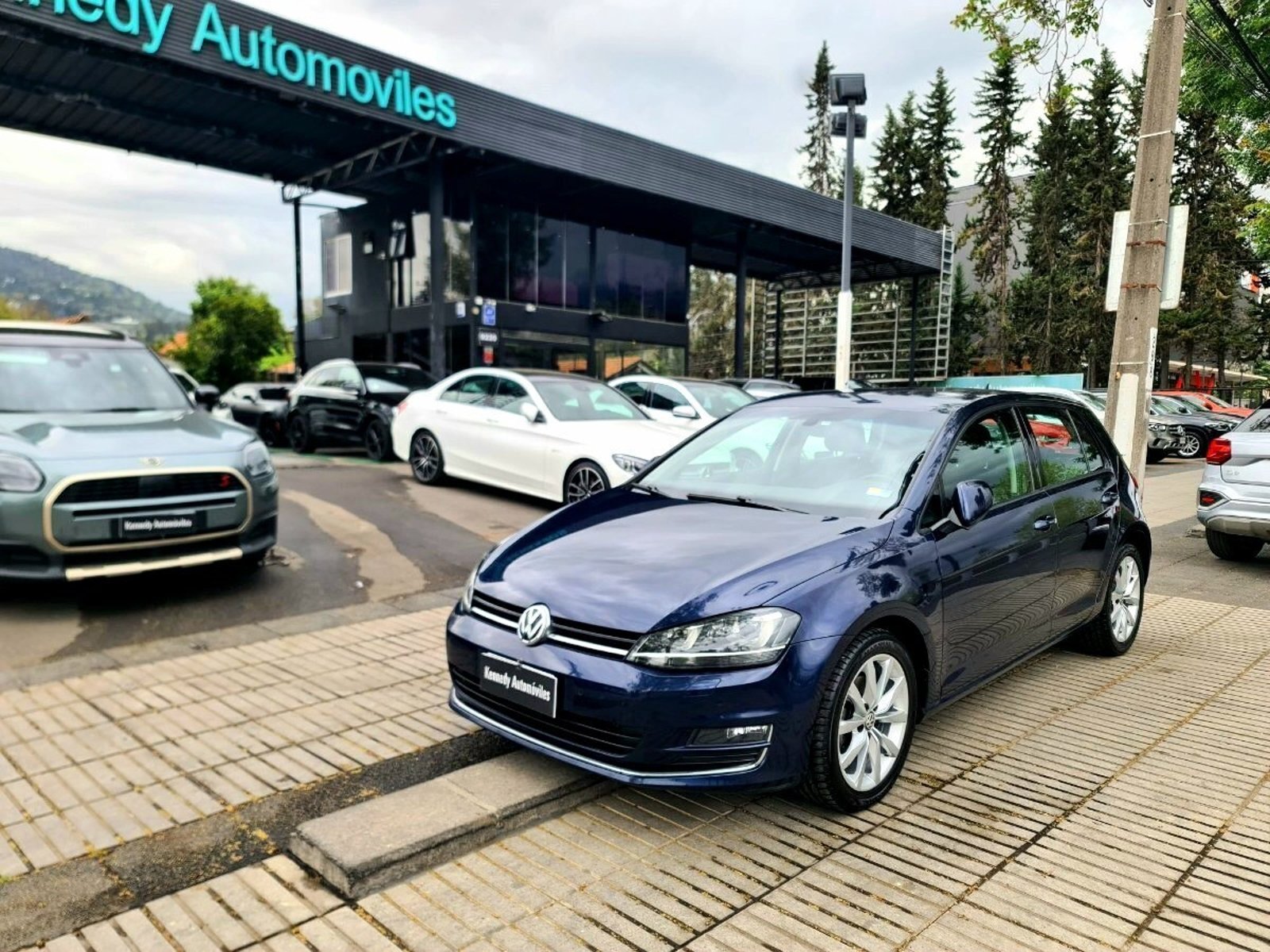 Volkswagen GOLF 2.0 TDI HIGHLINE DIESEL 4X2 AT 5P. 2018 - Foto 2 de 10