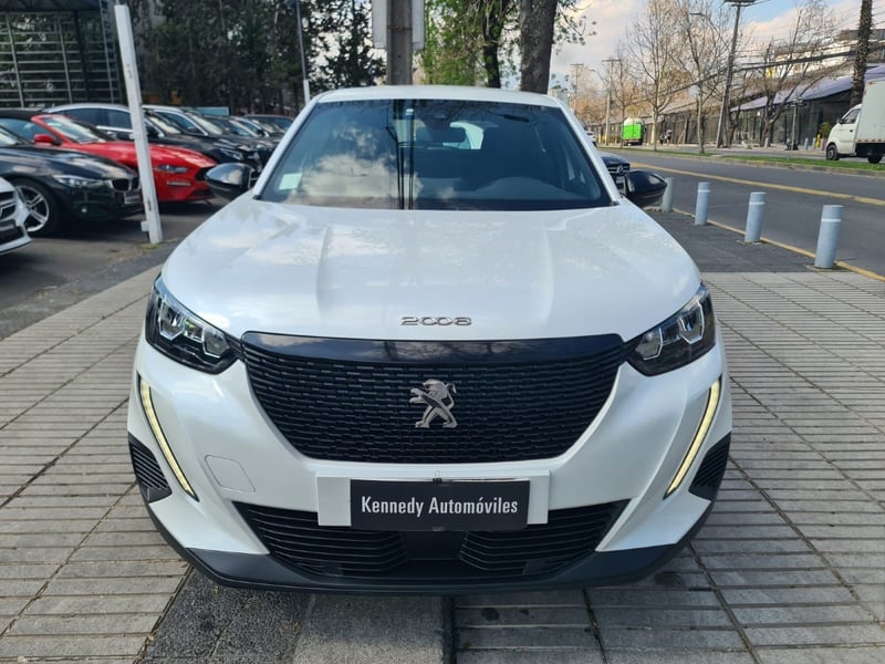 Peugeot 2008 1.2 ACTIVE PURETECH 130 4X2 MT 5P. 2023 - Imagen 8 de 10